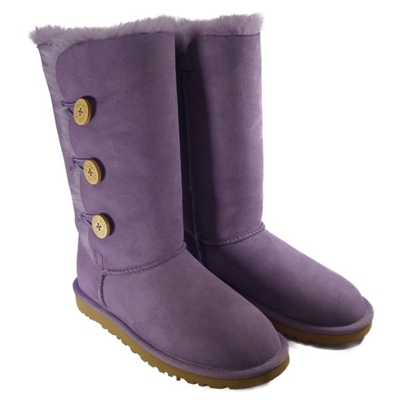 purple bailey button uggs